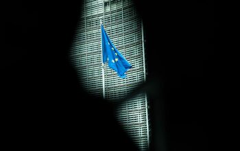Un jihadist adolescent care plănuia să atace Parlamentul European, ambasade şi alte instituţii a fost arestat în Franța