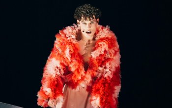 Câştigătorul Eurovision 2024 anunţă că renunţă la trofeu din cauza prezenţei Israelului la ediţia din 2026 / Cinci (…)