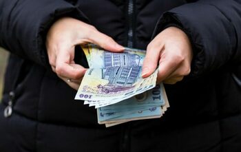 Ce salariu trebuie să ai în 2025 ca să poți lua un credit de 100.000 de euro