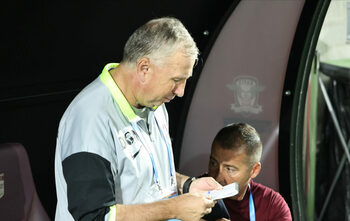 Fotbalistul atacat de Dan Petrescu pleacă din Cluj: „Ce să îi facem? Îl trimitem în străinătate”
