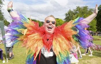 Fondatorul Pride din Irlanda condamnat la 30 de ani de închisoare pentru abuz asupra unui copil de 12 ani; (…)