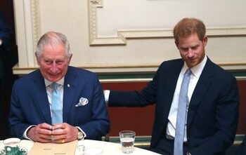 Început de reconciliere între Regele Charles şi Prinţul Harry. Cei doi s-au întâlnit în Londra, după doi ani