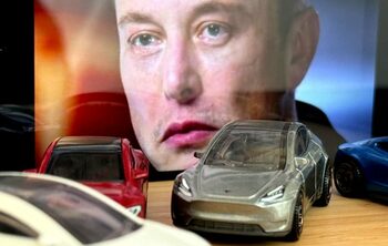 China împinge Tesla pe „Valea Plângerii”, iar Musk nu are nicio frână la îndemână