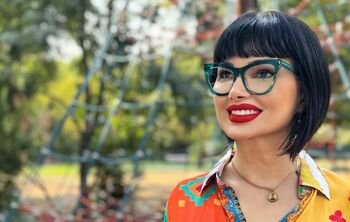 FOTO / Transformarea incredibilă de LOOK prin care a trecut Ozana Barabancea. Cum arăta în urmă cu 10 ani și cum (…)