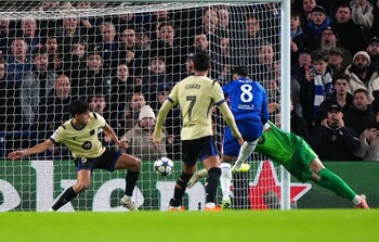 Chelsea – Barcelona 1-0 și Manchester City – Bayer Leverkusen 0-1. Live Text Online toate meciurile de azi din etapa (…)