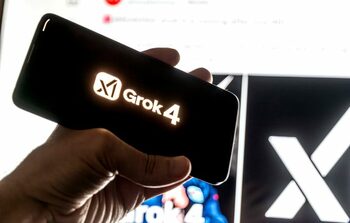 Inteligența artificială a lui Elon Musk, Grok 4, devine gratuită pentru toți utilizatorii, inclusiv cu chatboți (…)
