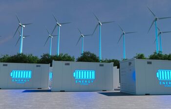 Două proiecte de stocare a energiei în baterii sunt pe cale să fie dezvoltate, în Galați și Sibiu. „Sistemele joacă (…)