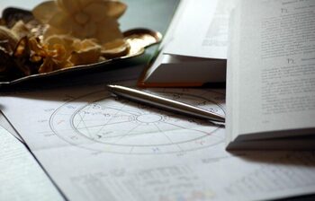 HOROSCOP 16 iulie 2025. Se anunță recompense pentru Capricorni, iar Racii trebuie să evite impulsivitatea financiară