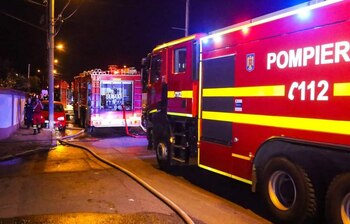 Incendiu la o instalație din portul Constanța. Alimentarea cu energie electrică a fost oprită