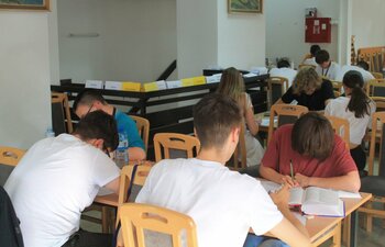 Rezultatele elevilor la Evaluarea Națională 2025 – București, înainte de contestații: A crescut numărul mediilor (…)