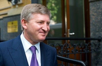 Rinat Ahmetov a donat 265.000.000 de euro de la începutul invaziei Rusiei. Mâna dreaptă a oligarhului îl provoacă pe (…)