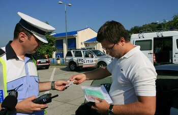 Șoferii vor plăti rovinieta în funcție de kilometrii parcurși în România. Când va intra în funcțiune sistemul (…)