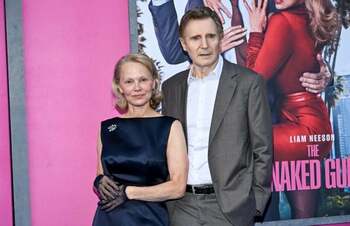 Pamela Anderson și Liam Neeson ar avea o relație reală. Au fost acuzați că apropierea lor e o strategie de marketing (…)