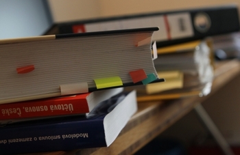 Cea mai veche bibliotecă din Ungaria, amenințată de o invazie de gândaci