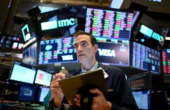 Adevăraţii beneficiari ai politicilor lui Trump: Bonusurile executivilor de pe Wall Street vor creşte masiv în acest an