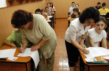 Subiecte Română Evaluarea Națională 2025. Ce subiecte au primit elevii de clasa a VIII-a!