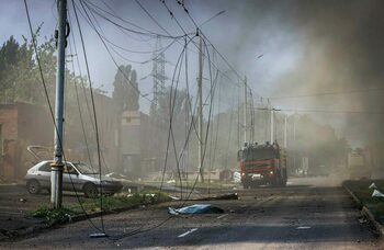 Bombardamentele nocturne ale Rusiei pe teritoriul ucrainean s-au soldat cu 11 răniți/ Moscova vizează mai multe (…)
