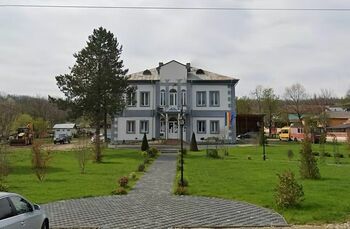 Locuitorii din Sopot îşi aleg primarul a treia oară în doi ani, după ziua de Moş Nicolae
