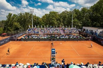 Trio românesc în semifinalele Iași Open! Jaqueline și Begu se duelează pentru finală
