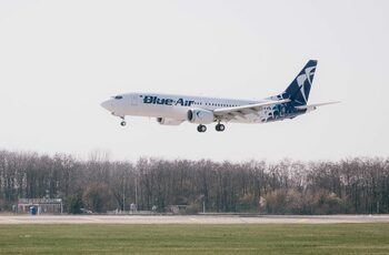 Trei cadre de avion din flota Blue Air, vândute cu peste 140.000 de euro, vor fi transformate în hoteluri și restaurante