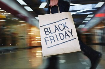 Cărțile, produsele de fashion, pharma și asigurările, cele mai mari vânzări de Black Friday pe platforma BusinessLeague
