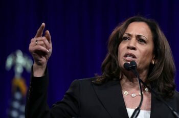 Kamala Harris ar putea candida din nou pentru Casa Albă