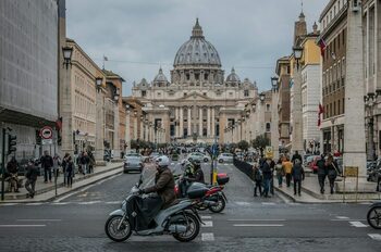 Peste trei sferturi dintre bărbații italieni nu ar lupta pentru a-și apăra țara
