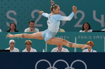 Sabrina Maneca-Voinea ratează dramatic bronzul la Mondialul de gimnastică. A terminat la egalitate cu locul 3