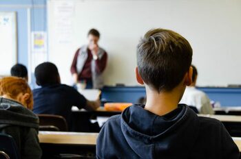 Classes suspended in schools and universities in Bucharest