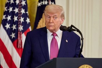 Trump anunţă taxe vamale de 30% pentru importurile din UE