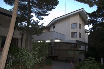 Povești din Casa Scriitorilor de la Neptun: „Am găsit microfoane pe prizele de telefon când am renovat construcția“