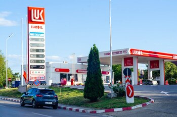 Ioana Dogioiu, despre situaţia activelor Lukoil: „România va fi solidară în aplicarea sancţiunilor”. Ce proiect de (…)