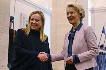 "Meloni e cârja Ursulei von der Leyen", spune liderul Mișcarii 5 Stele din Italia