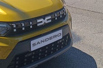 Primele imagini cu noul Dacia Sandero, fără camuflaj: Ce aduce nou, ce rămâne la fel