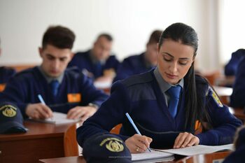 IPJ Bihor recrutează candidați pentru școlile postliceale ale MAI