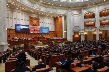 Guvernul îşi angajează răspunderea, marți după-amiază, în fața Parlamentului, pe proiectul privind pensiile (…)