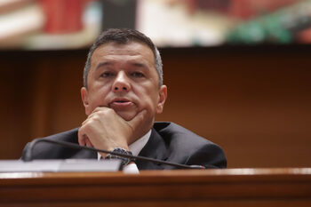 Grindeanu nuanțează declarațiile despre plecarea premierului și exclude o alianță PSD – AUR