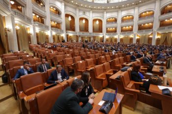 Control asupra lobby-ului: parlamentarii trebuie să anunțe toate întâlnirile cu terți cu 48 de ore înainte