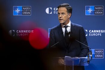 Şeful NATO şi lideri aliaţi, convinşi că Articolul 5 al alianţei este susţinut de către Trump, care confirmă
