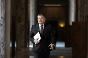 Ministrul Dezvoltării: Anul acesta, în buget, mai avem 3 miliarde de lei pentru programul ”Anghel Saligny”, facturi (…)