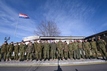 Croaţia a restabilit serviciul militar obligatoriu, cu o durată de două luni, pentru tinerii care au împlinit vârsta (…)