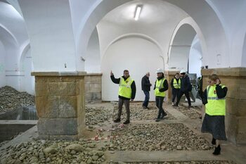 Descoperiri arheologice importante la Castelul Huniade: ziduri din vremea lui Iancu de Hunedoara și regelui Carol (…)