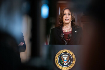 Harris îşi reglează conturile cu Biden şi consilierii acestuia