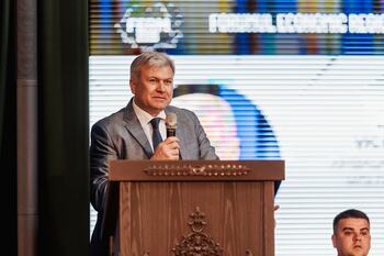 Ambasadorul R. Moldova: Îi rog pe cetățenii noștri din România să iasă de dimineață la vot, să nu lase spre seară
