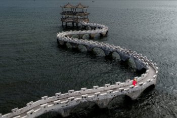 „Sweet China O`Mine”: Cinci artişti fotografi ai Varadinum Foto Club expun la Filarmonica de Stat Oradea