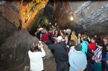 Eveniment dedicat aniversării a 120 de ani de la deschiderea peșterii Vadu Crișului pentru public