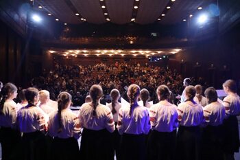 DRRM: O seară plină de emoție la Bălți! Moment artistic aparte oferit de Corul Tronos Junior, corul de copii al (…)