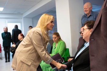 Gabriela Firea: În România, aproape 1 milion de persoane au o dizabilitate. Peste 100 de milioane de cetățeni (…)