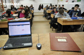România, fruntaşă la studiul limbilor străine: mai mult de 99% dintre elevii de liceu studiază două sau mai multe (…)