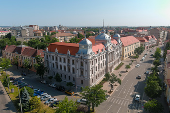 Consiliul Județean Bihor cumpără mobilier pentru noul sediu
